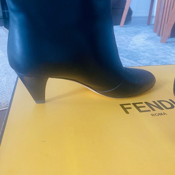 FENDI leather boots - Picture 9 of 9